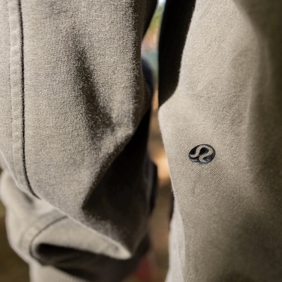 Vintage Lululemon Jacket - Picture 6 of 7